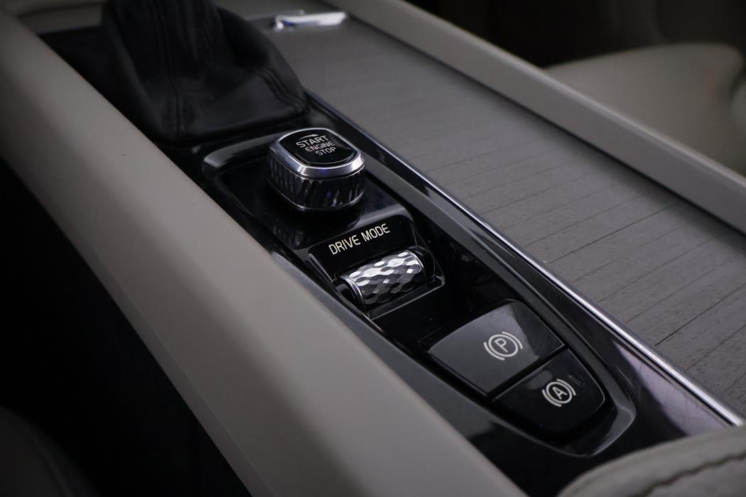 VOLVO V60 2019