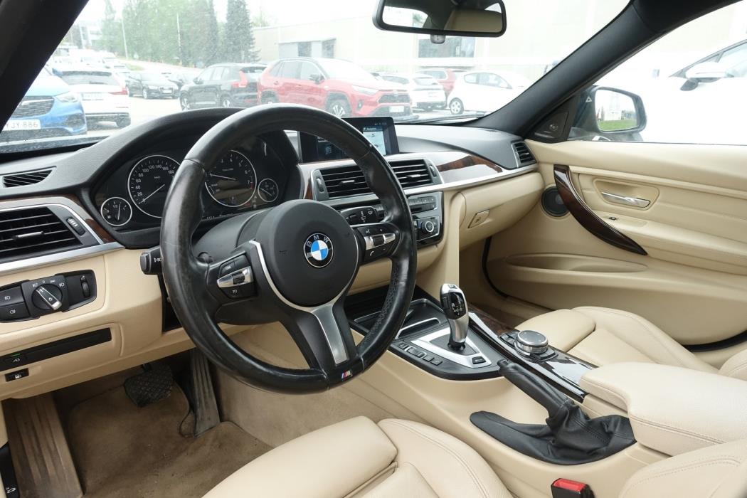 BMW 330 2016