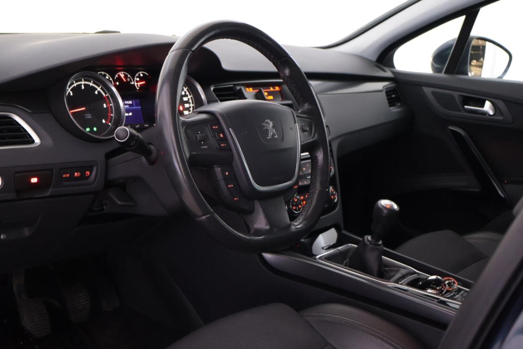 PEUGEOT 508 2012