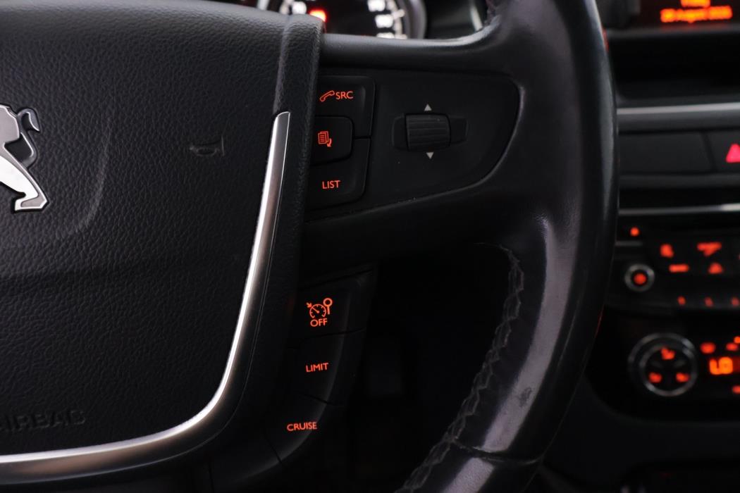 PEUGEOT 508 2012