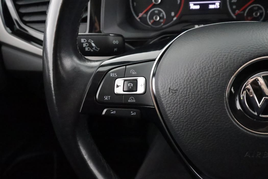 VOLKSWAGEN Polo 2020