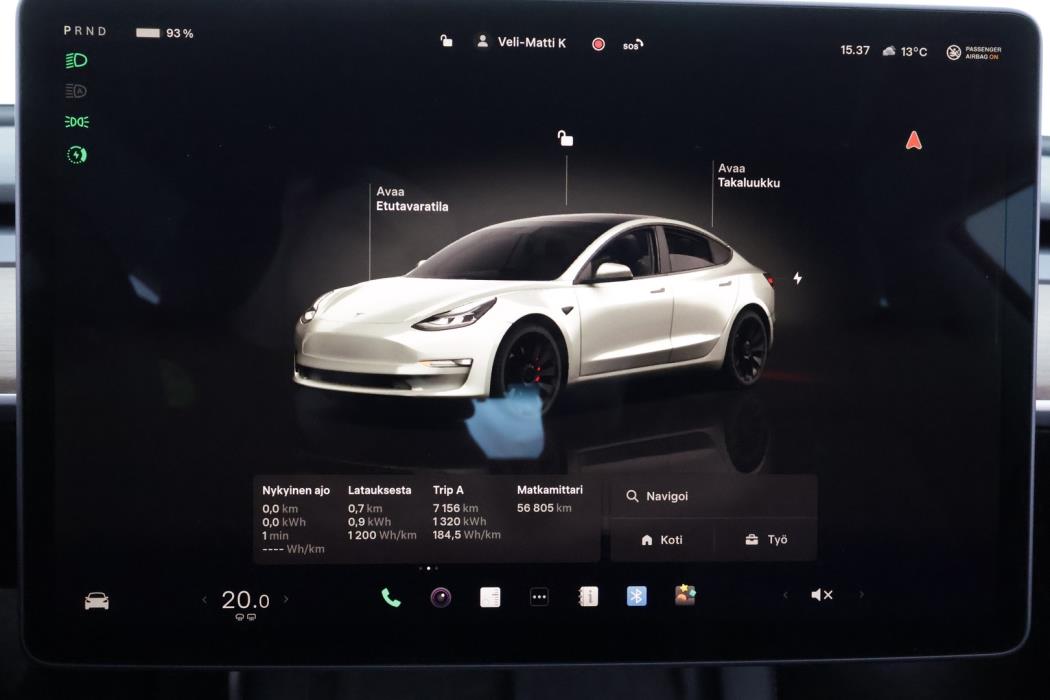 TESLA Model 3 2022