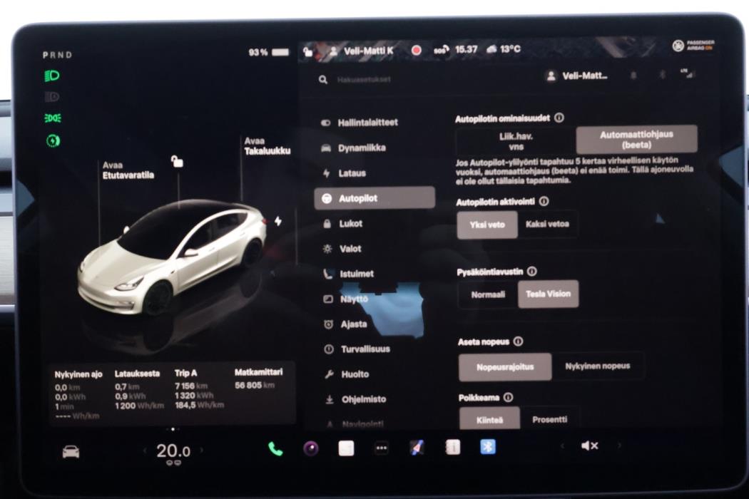 TESLA Model 3 2022