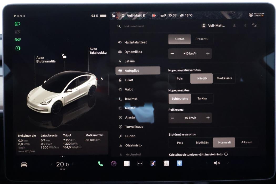 TESLA Model 3 2022