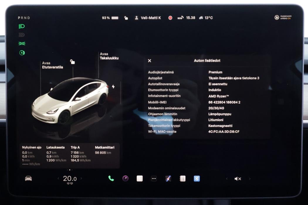 TESLA Model 3 2022