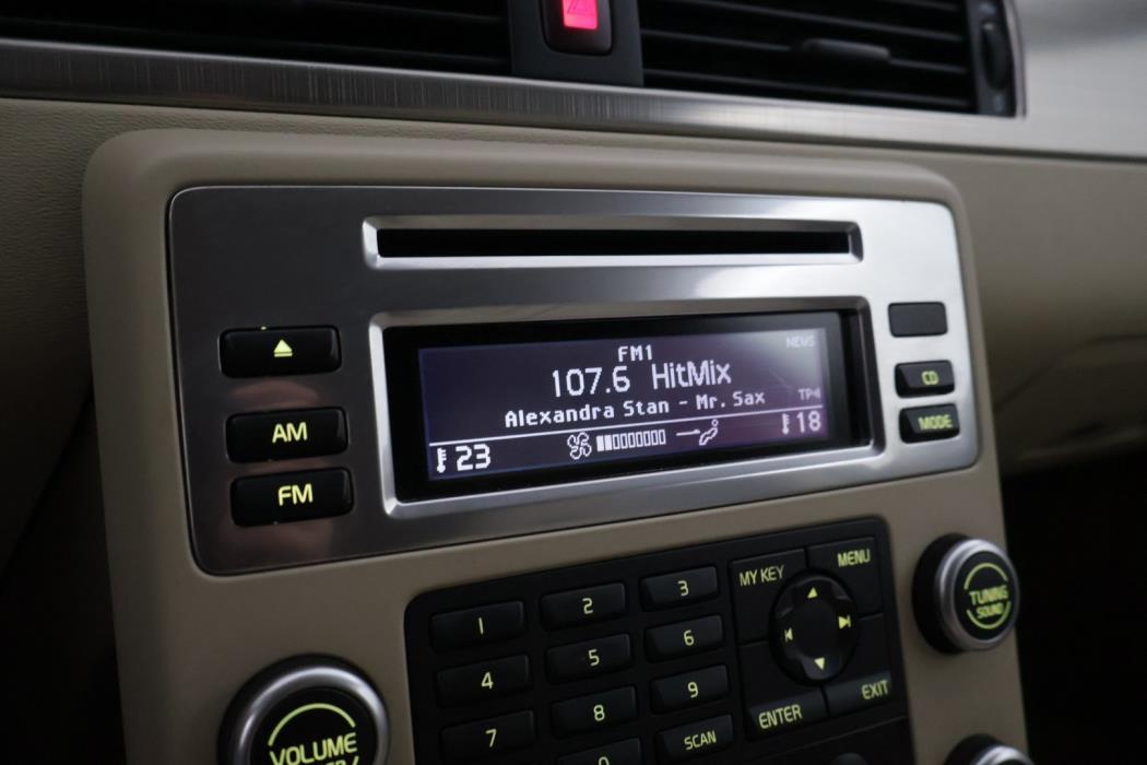 VOLVO V70 2008