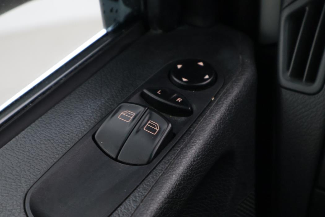 MERCEDES-BENZ Vito 2014