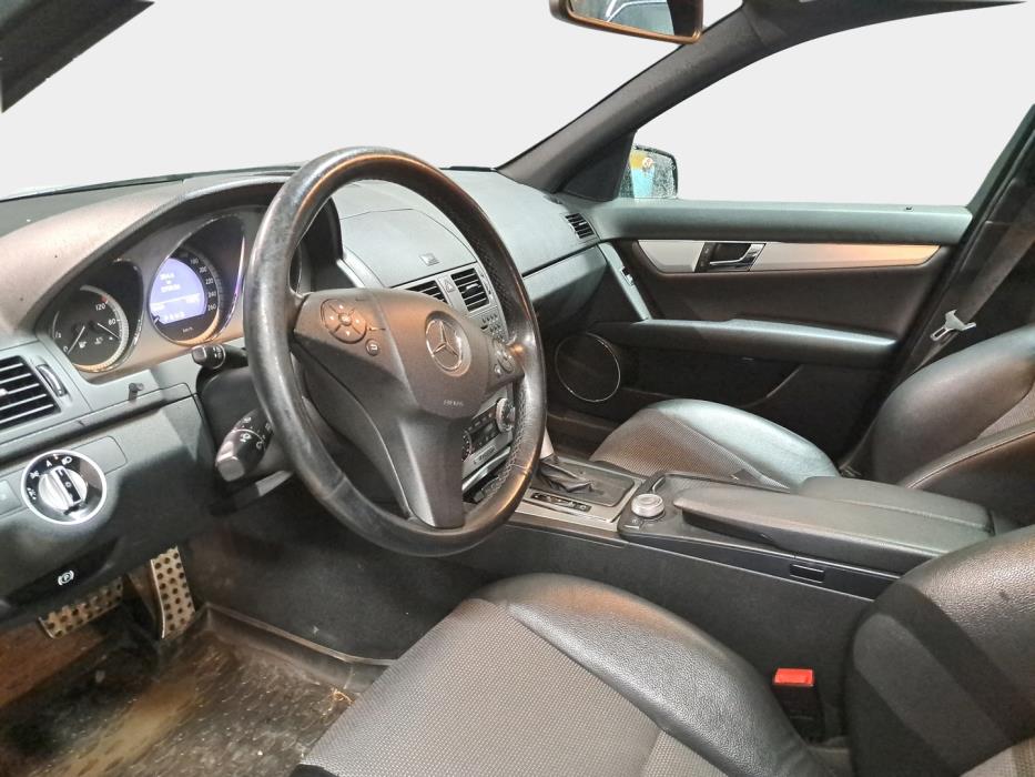 MERCEDES-BENZ C 2010