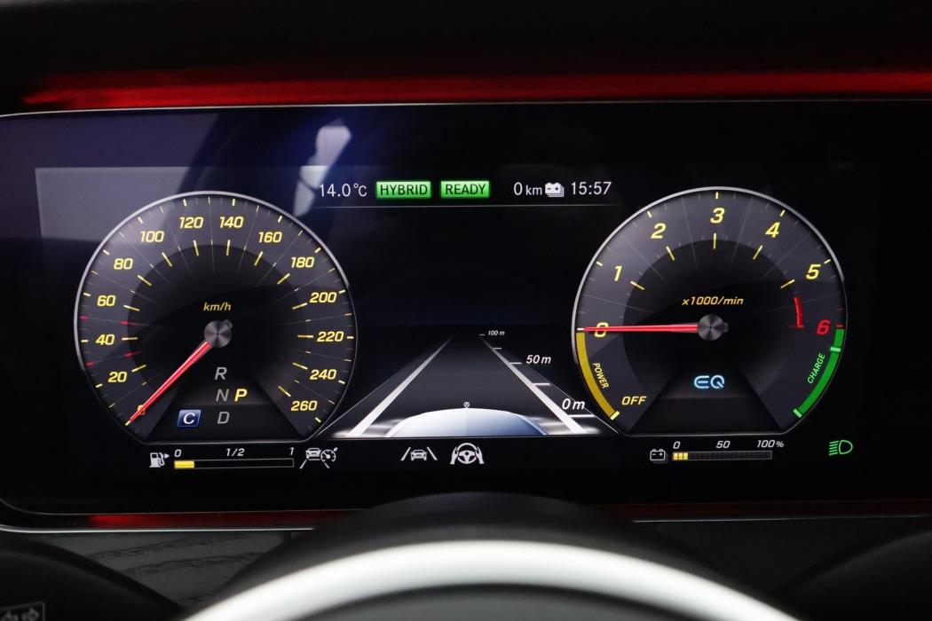 MERCEDES-BENZ E 2020