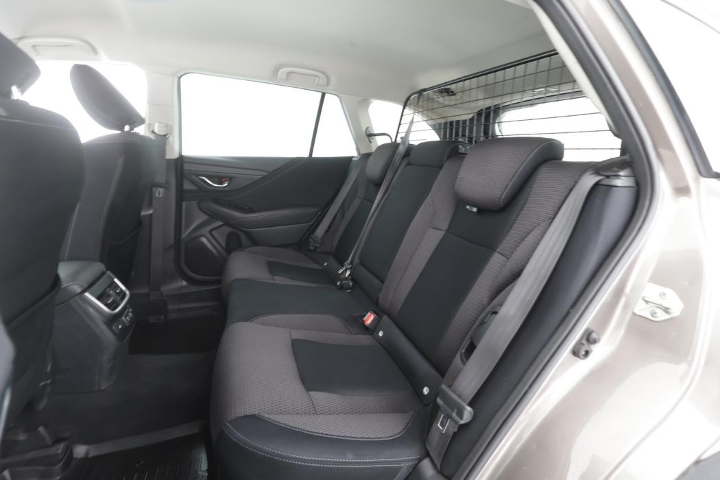 SUBARU Outback 2021