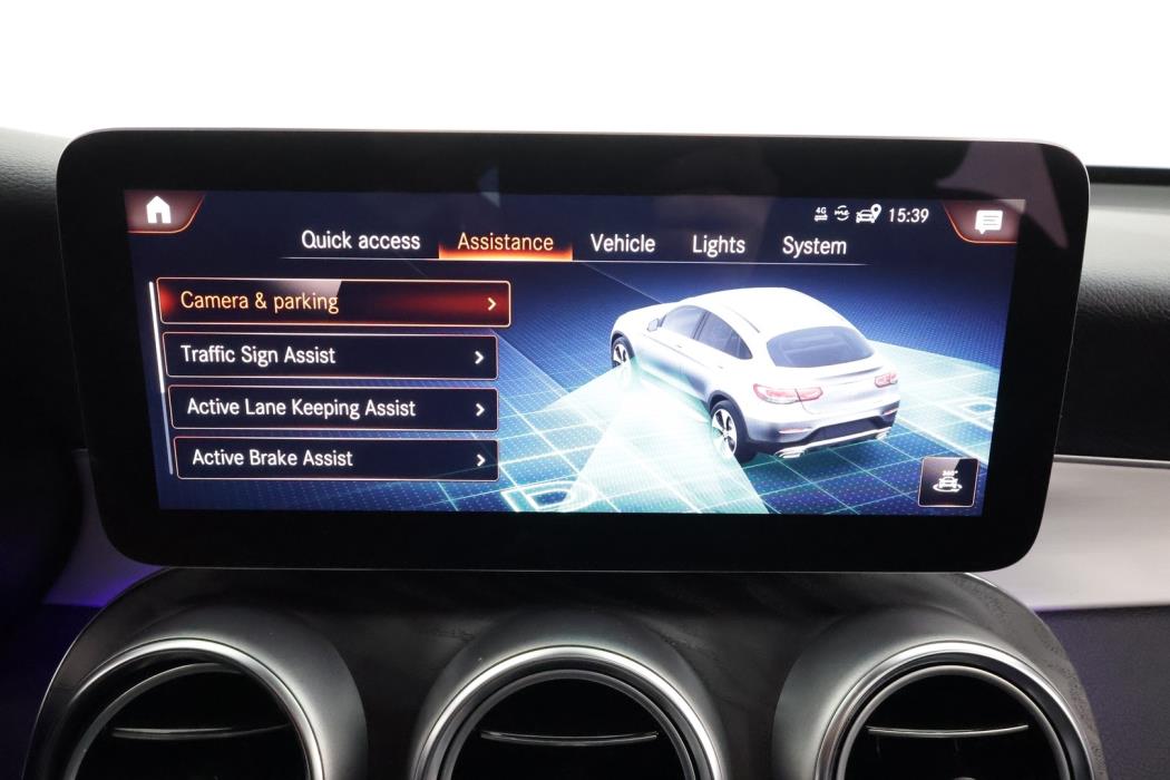 MERCEDES-BENZ GLC 2021