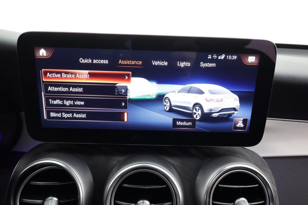 MERCEDES-BENZ GLC 2021