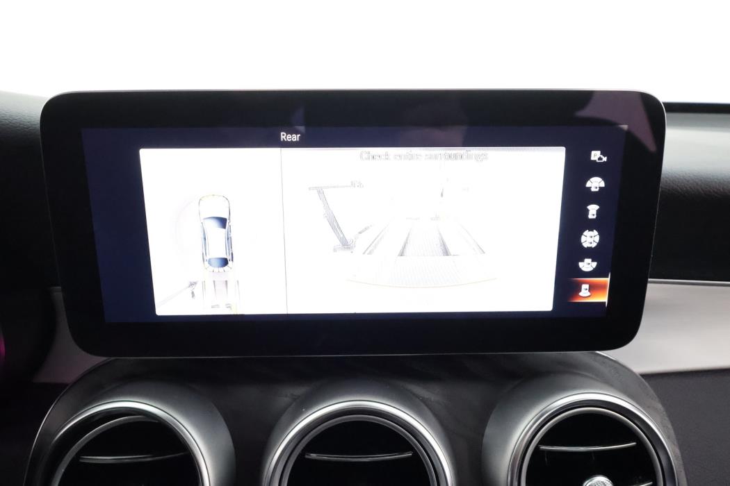 MERCEDES-BENZ GLC 2021