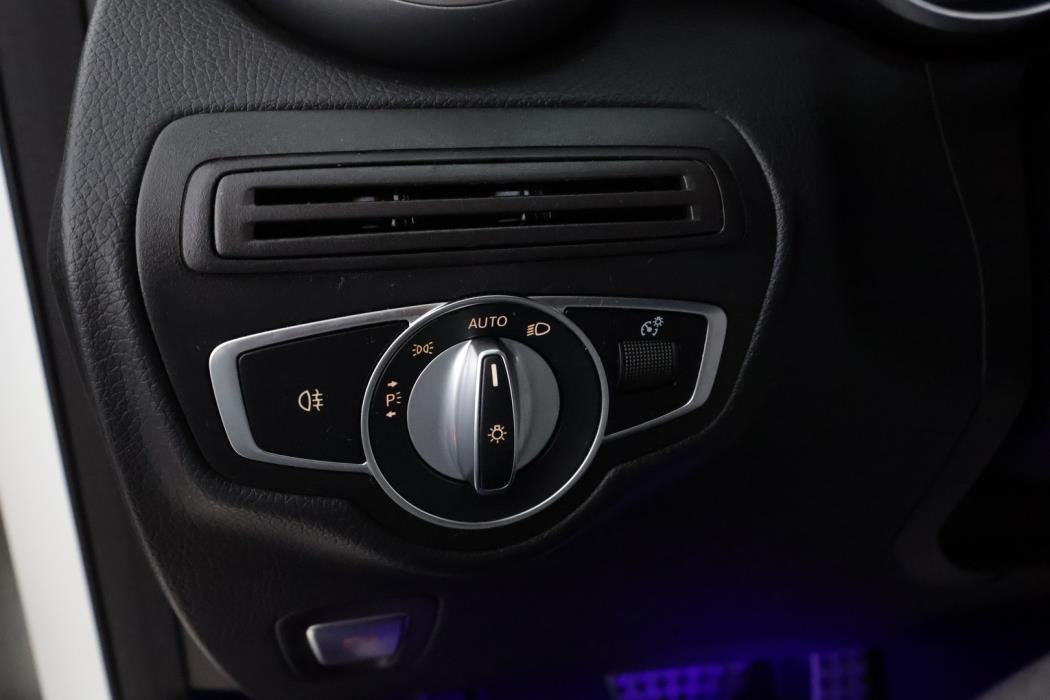 MERCEDES-BENZ GLC 2021