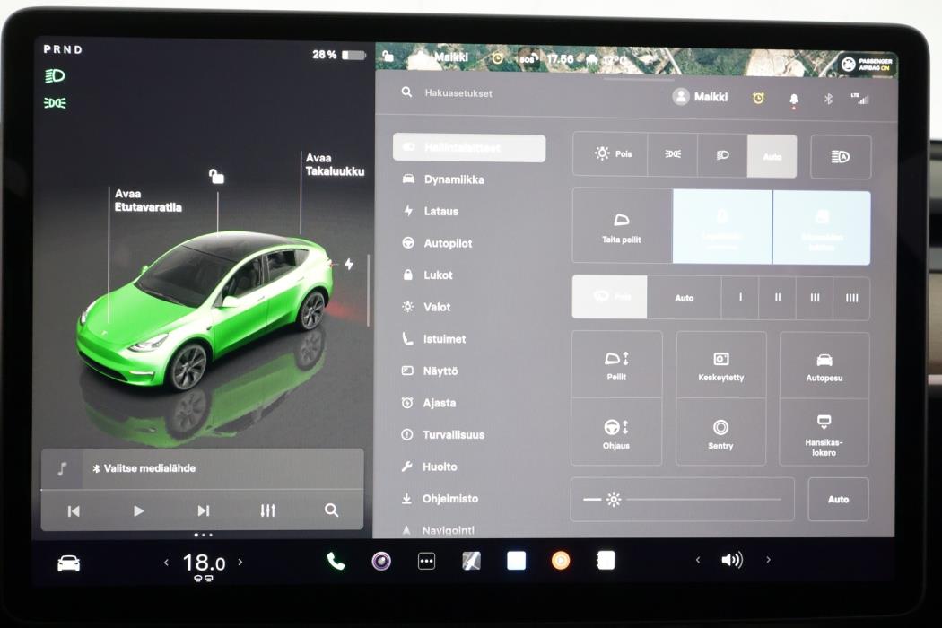 TESLA Model Y 2023