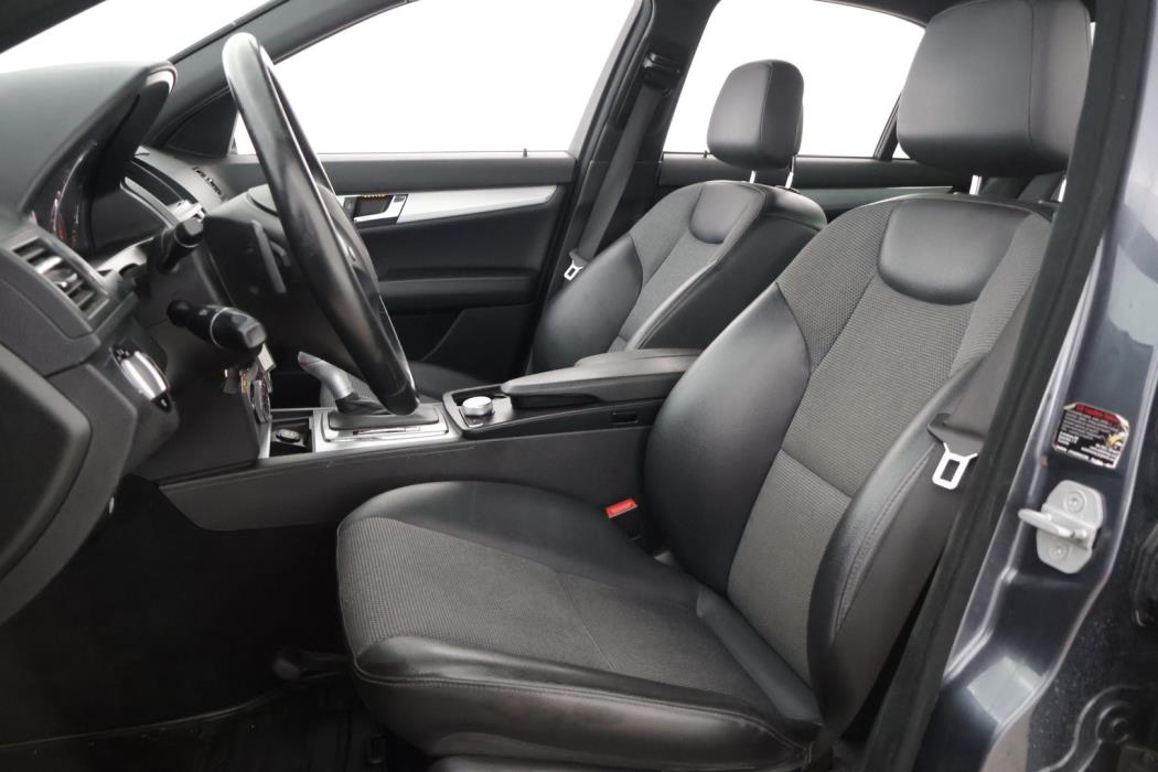 MERCEDES-BENZ C 2010