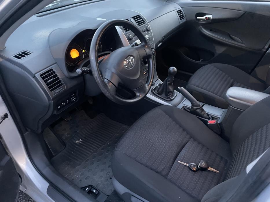 TOYOTA Corolla 2008