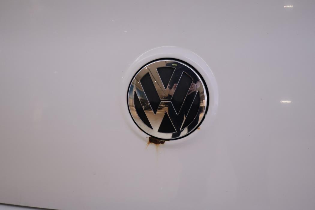 VOLKSWAGEN Passat 2010