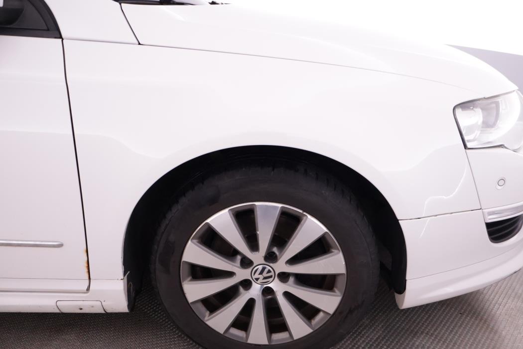 VOLKSWAGEN Passat 2010