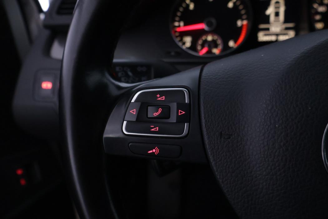 VOLKSWAGEN Passat 2010
