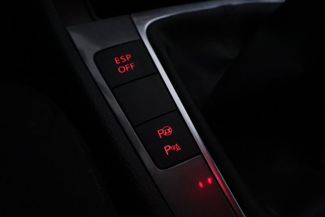 VOLKSWAGEN Passat 2010