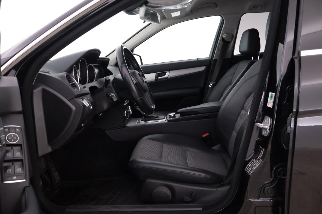 MERCEDES-BENZ C 2012