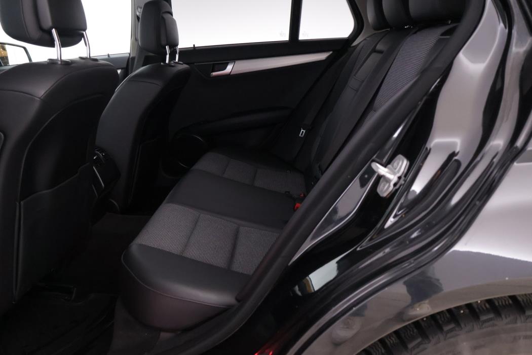 MERCEDES-BENZ C 2012