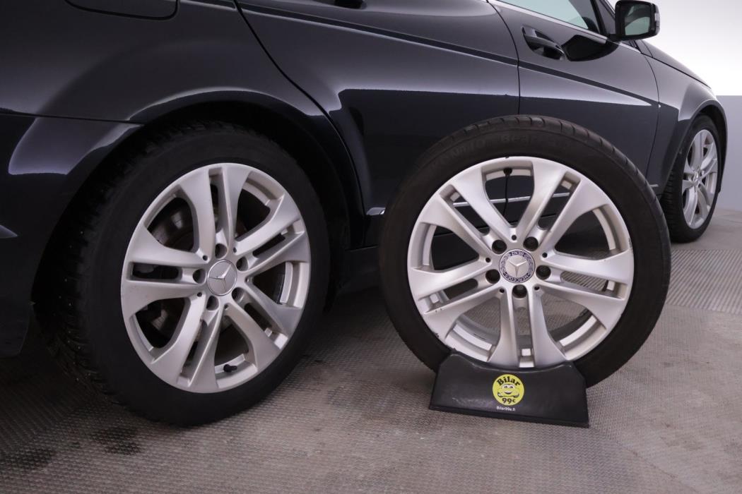 MERCEDES-BENZ C 2012