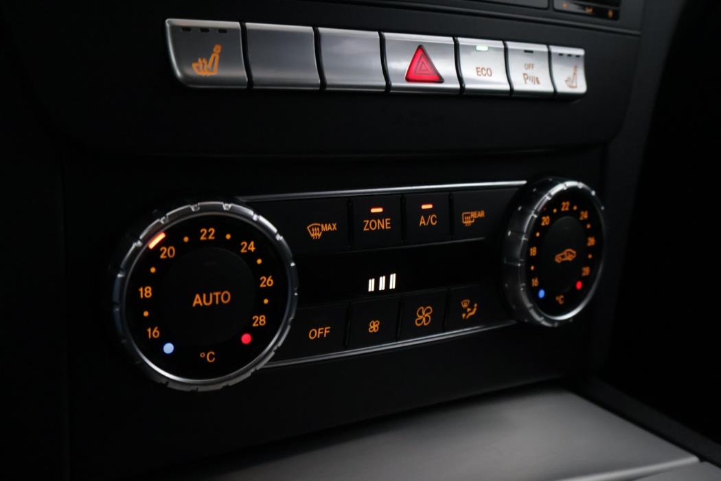 MERCEDES-BENZ C 2012