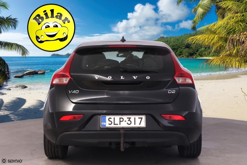 VOLVO V40 2015
