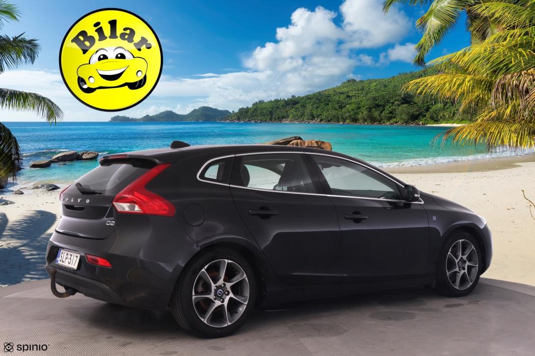 VOLVO V40 2015