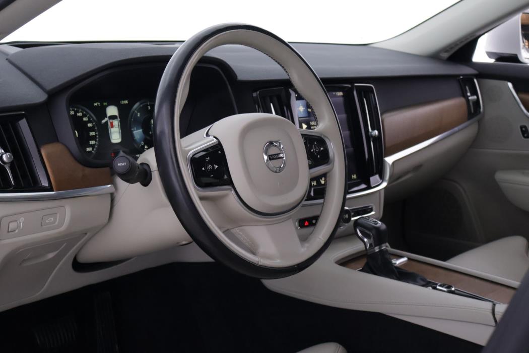 VOLVO S90 2017