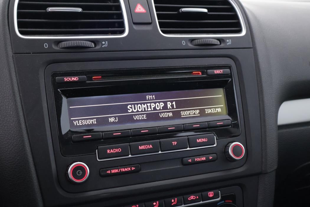 VOLKSWAGEN Golf 2012