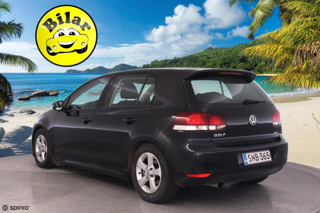 VOLKSWAGEN Golf 2012