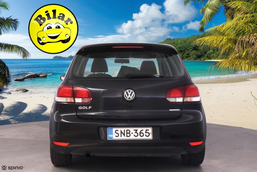 VOLKSWAGEN Golf 2012