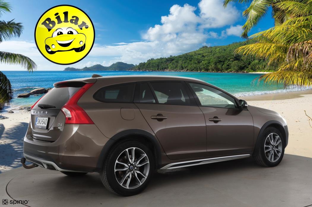VOLVO V60 Cross Country 2016