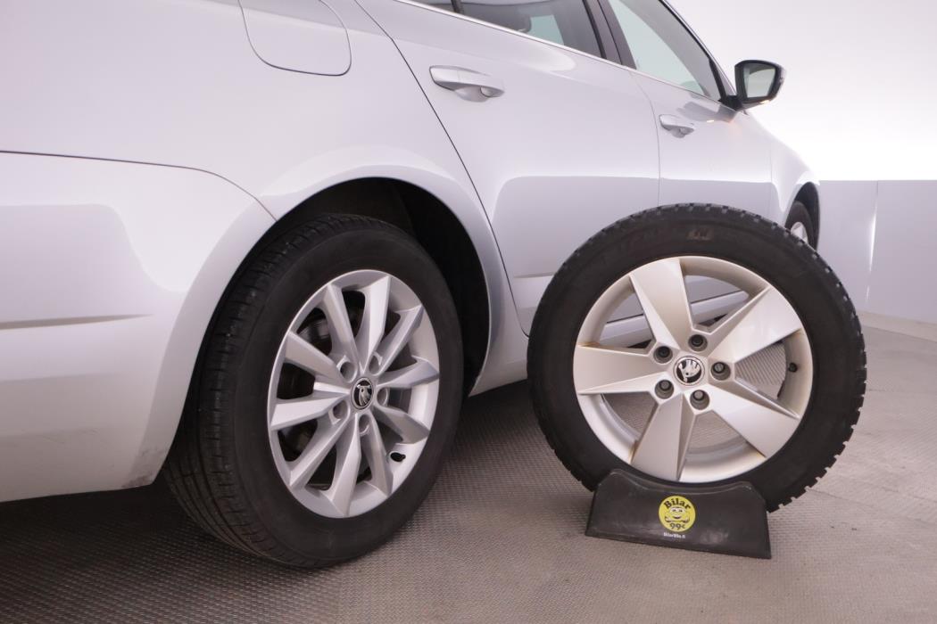 SKODA Octavia 2016