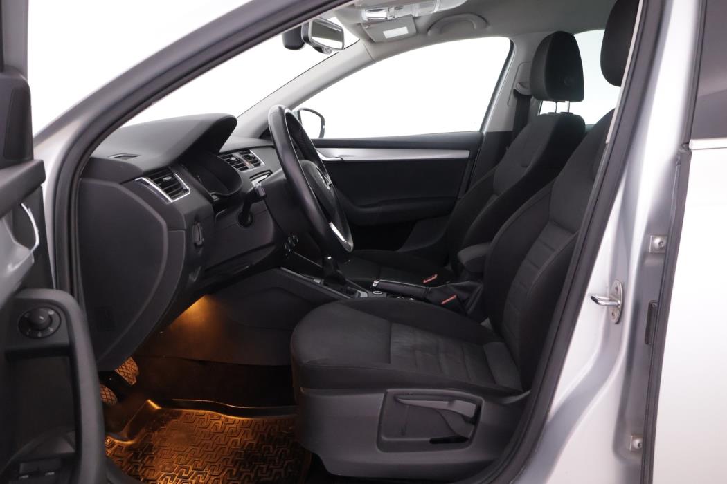 SKODA Octavia 2016