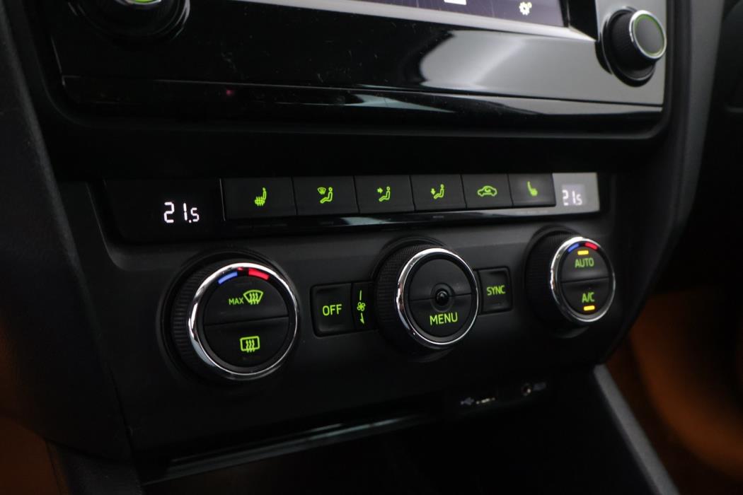 SKODA Octavia 2016
