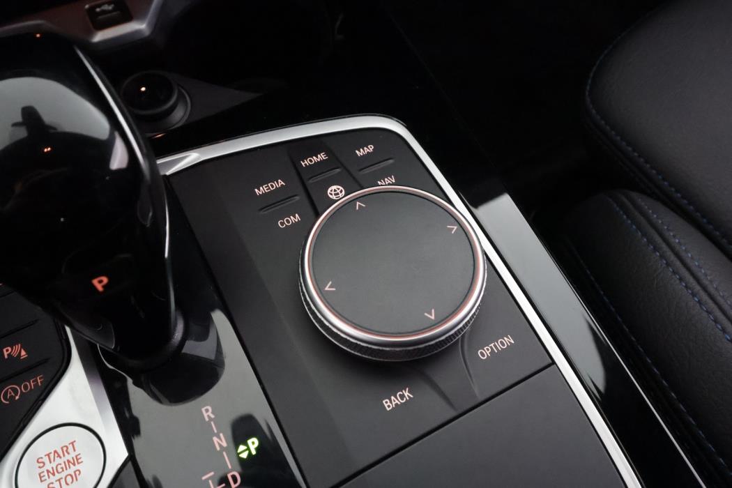 BMW 218 2023