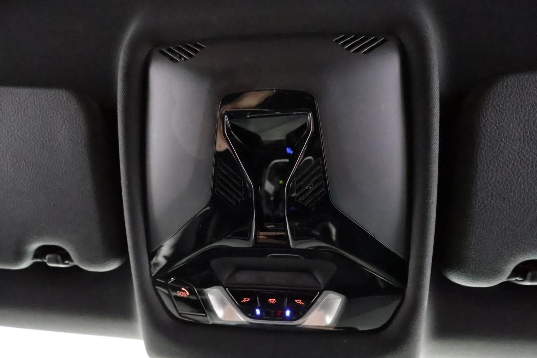 BMW 218 2023