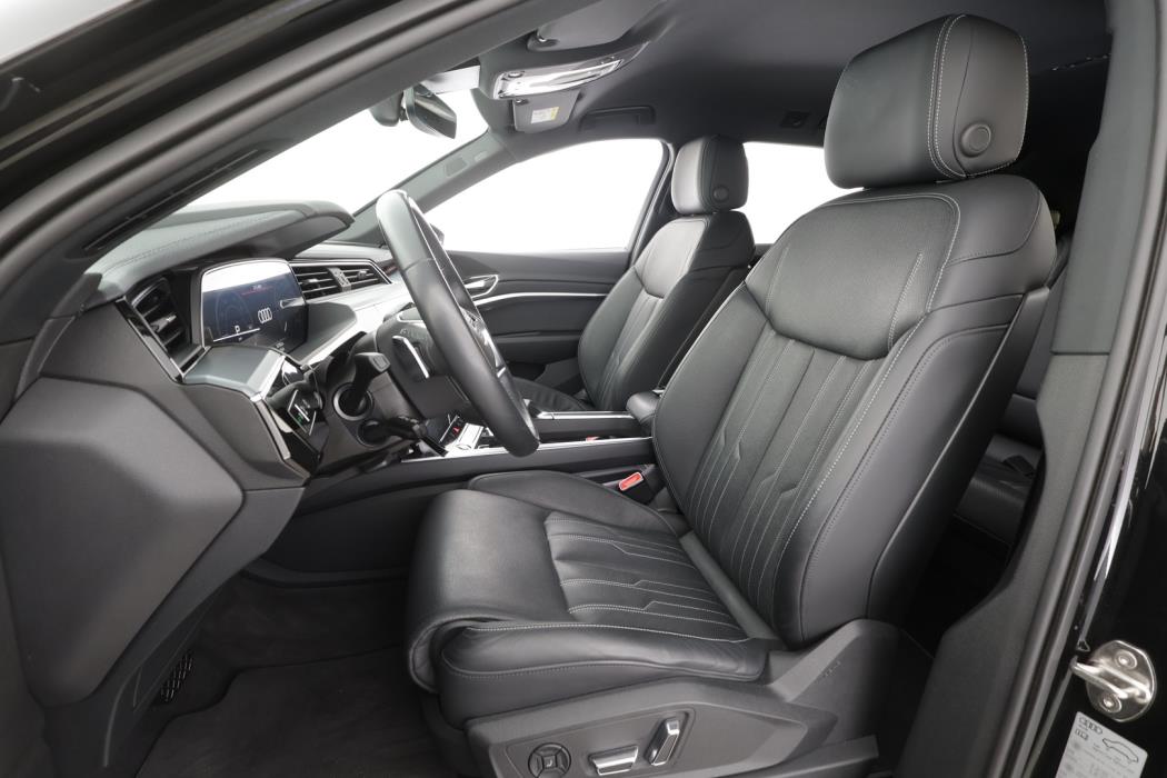 AUDI Q8 E-TRON 2024
