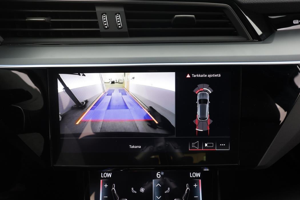 AUDI Q8 E-TRON 2024
