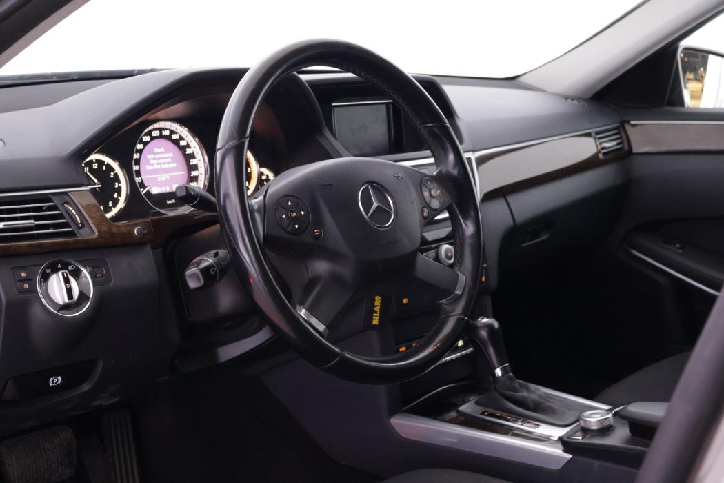 MERCEDES-BENZ E 2010