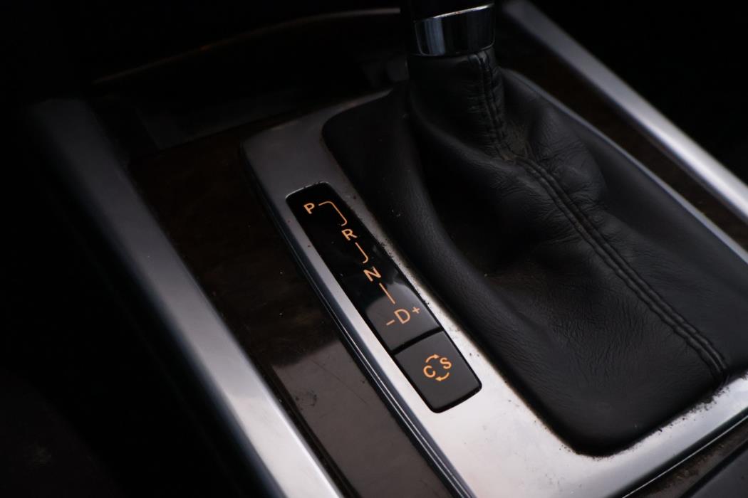 MERCEDES-BENZ E 2010