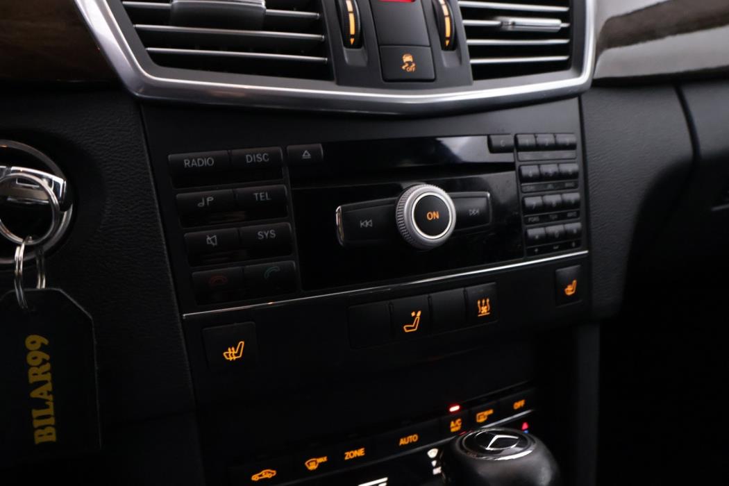 MERCEDES-BENZ E 2010