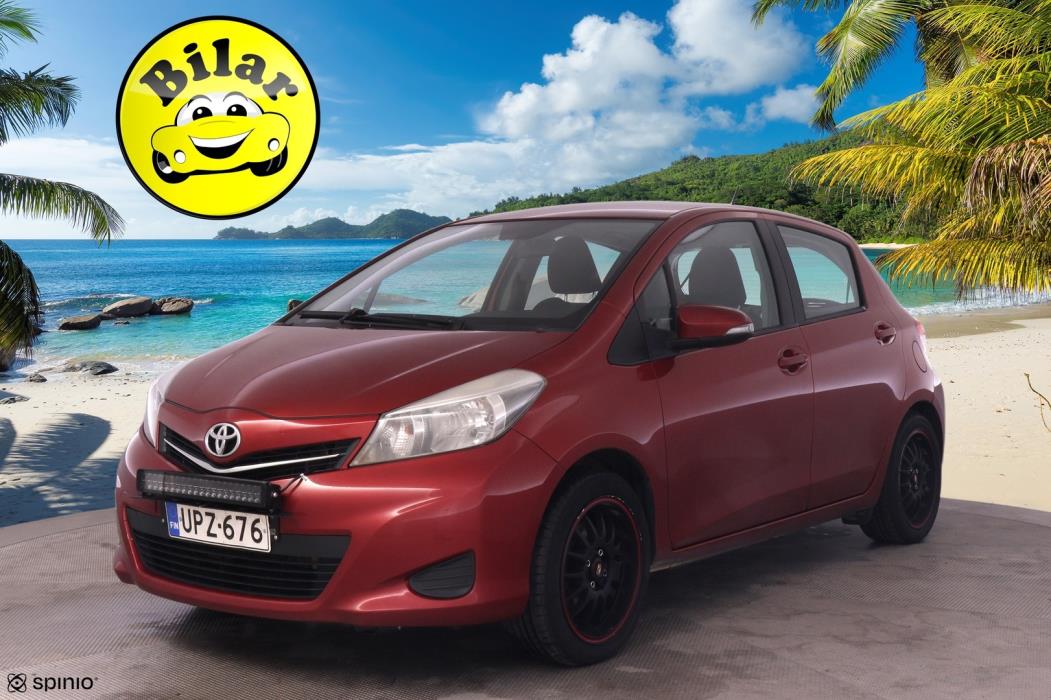 TOYOTA Yaris 2012