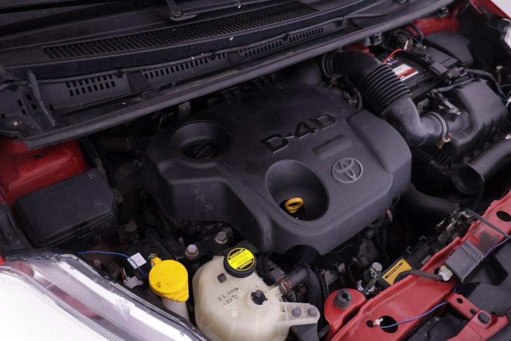 TOYOTA Yaris 2012