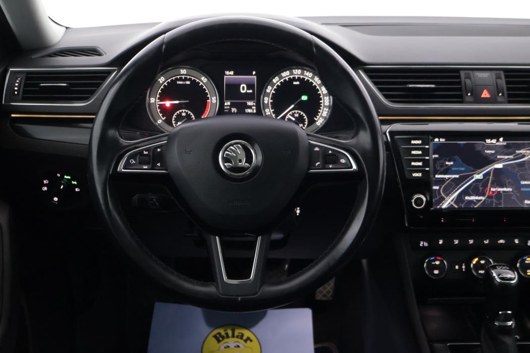 SKODA Superb 2016