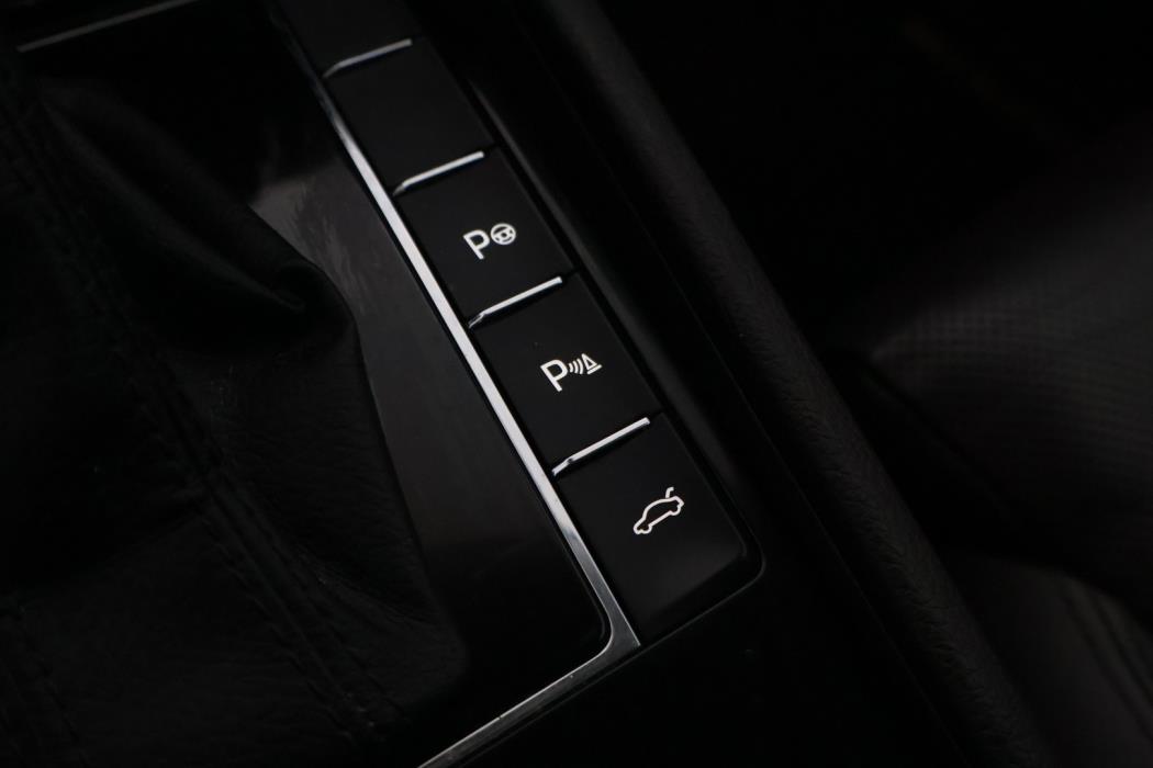 SKODA Superb 2016